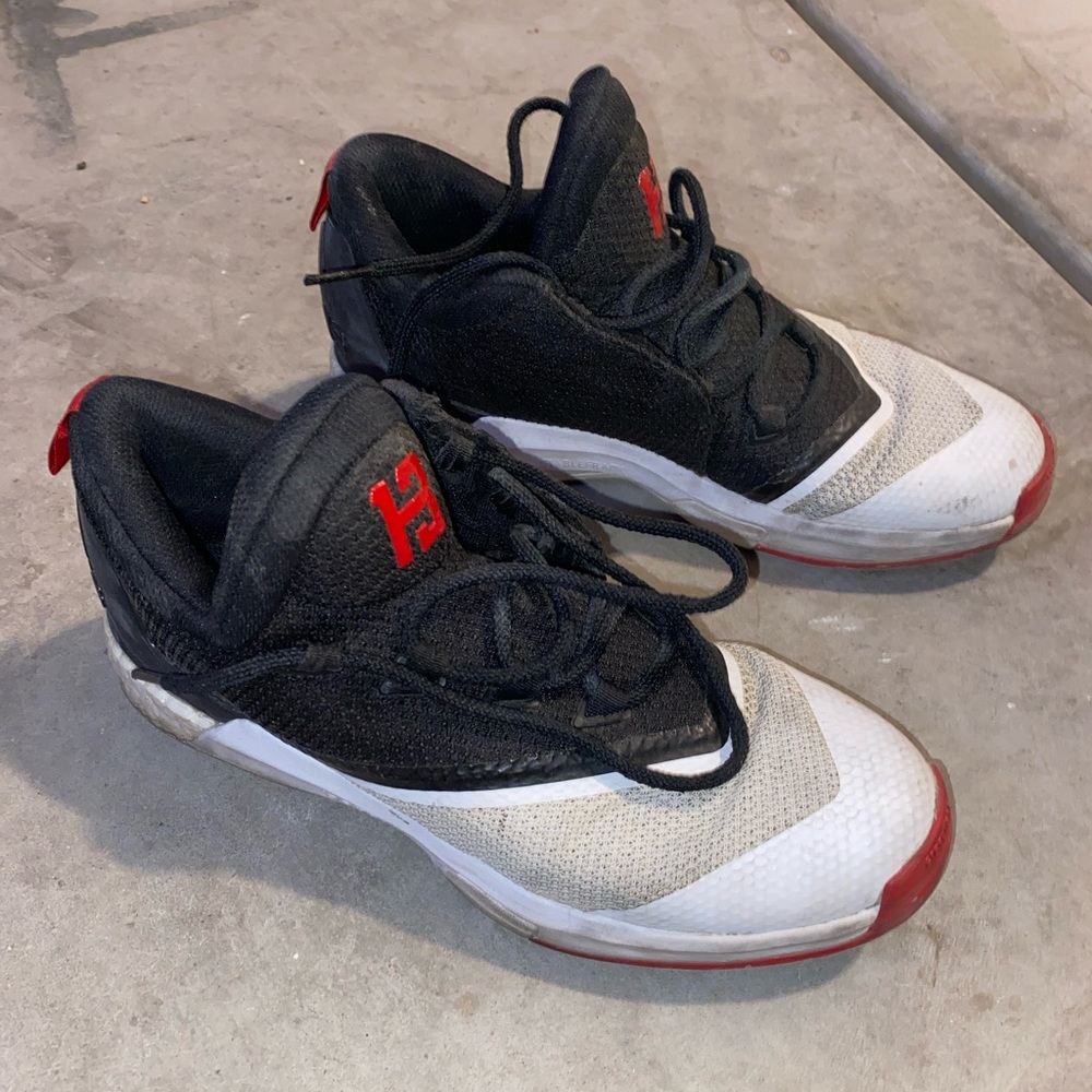 James Harden basketball shoes size 9 used